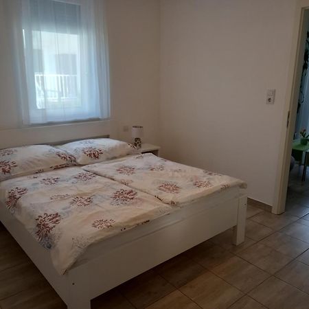 Orchidea Apartman Мошонмадьяровар Экстерьер фото